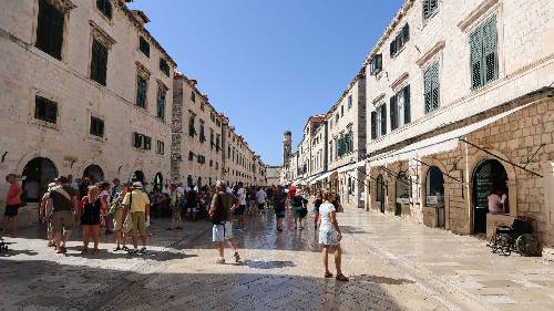 die Hauptgasse in der Altstadt