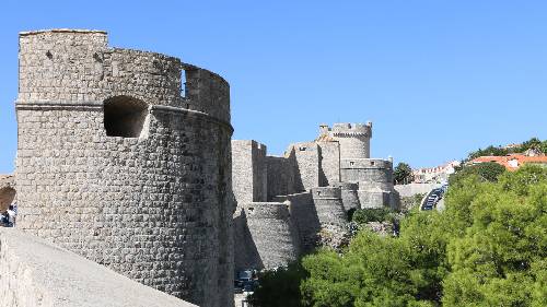 ein Teil der begehbaren Stadtmauer